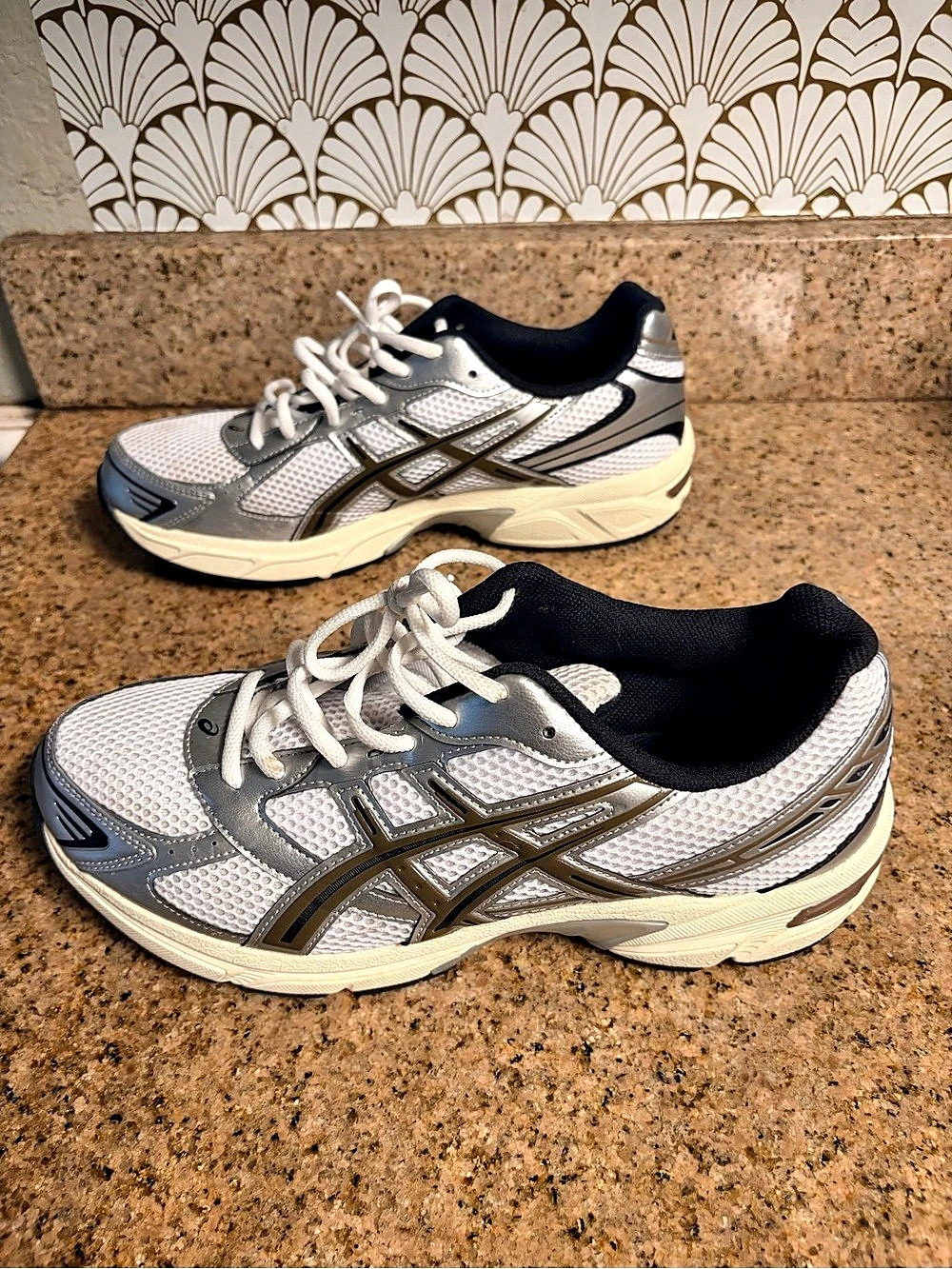 ASICS GEL-1130 White / Cloud Grey Athletic Shoes